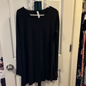 Zenana Outfitters Classic Black Top